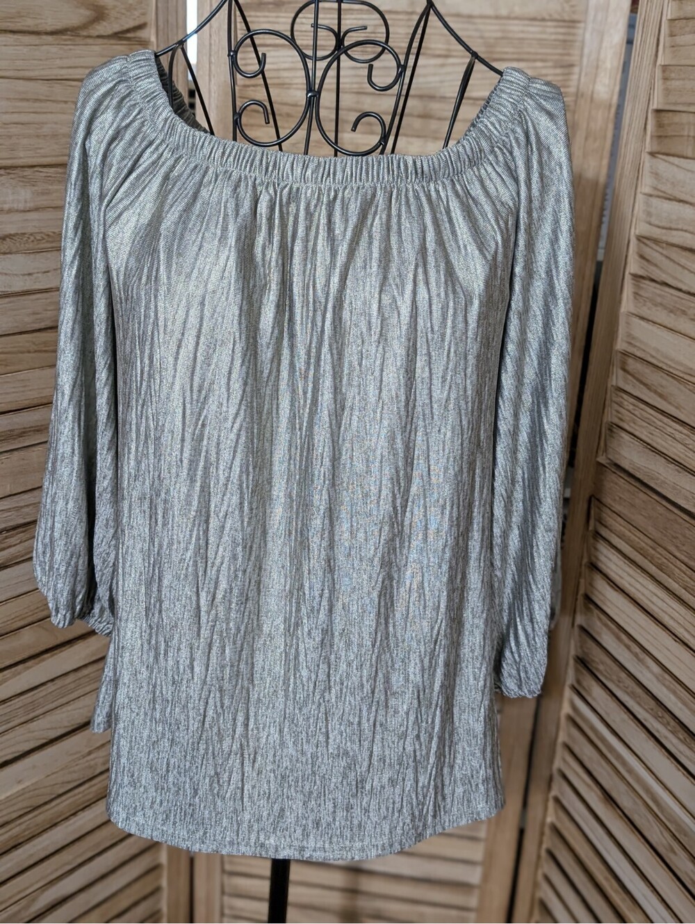White House Black Market WHBM Off the shoulder Metallic/Gold LS Top Small